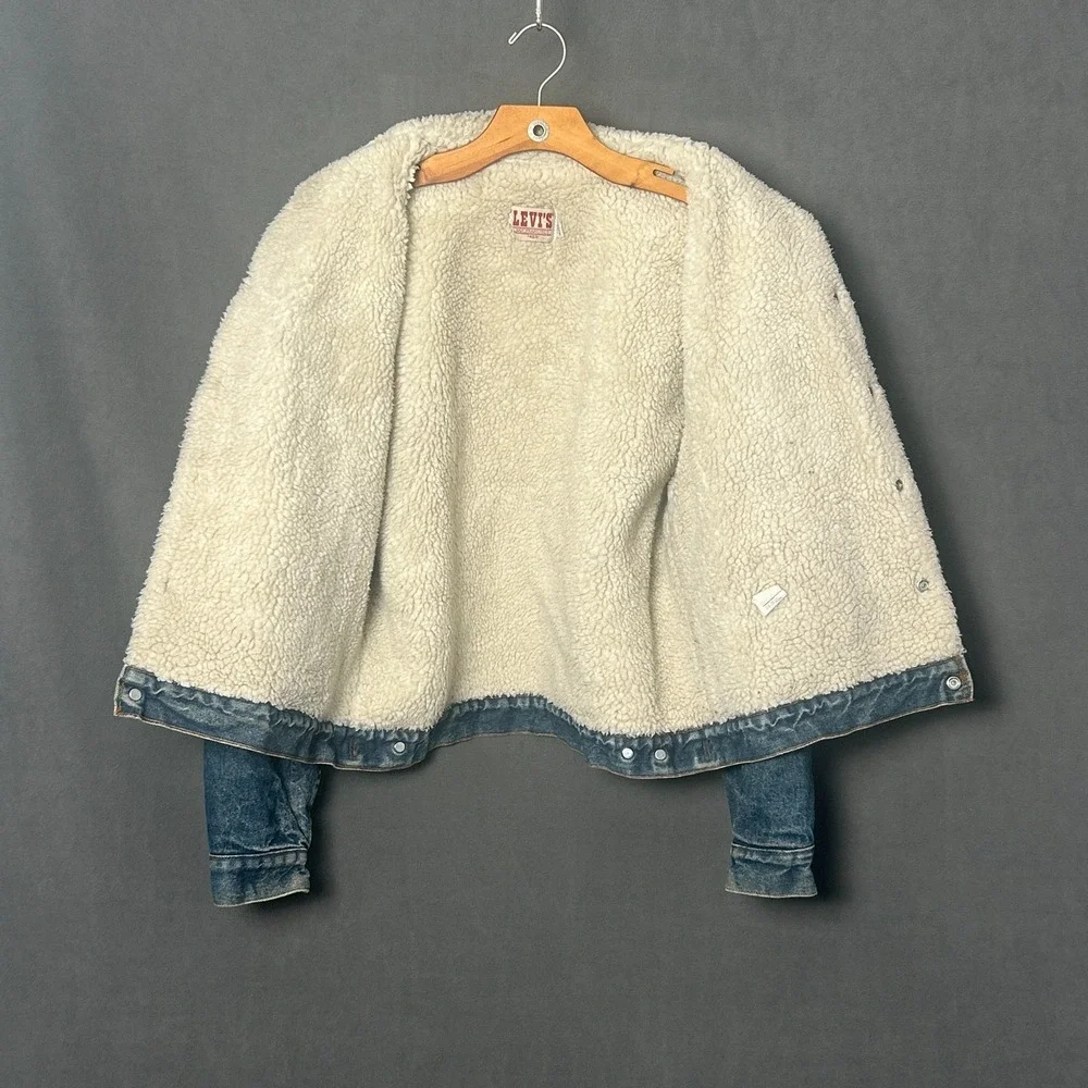 VTG 80s Levis Size 46R Sherpa Lined Denim Trucker Jacket Made In USA Blue Mens